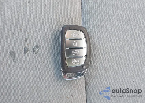 2020 Hyundai Tucson Value z USA, uszkodzony, nr VIN KM8J33A47LU135273